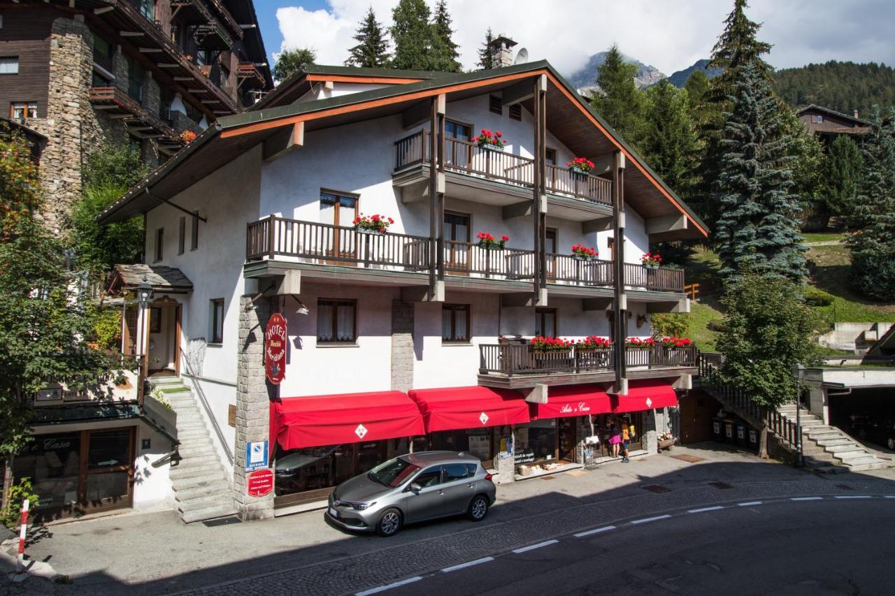 Hotel Meuble Meridiana Valtournenche Luaran gambar