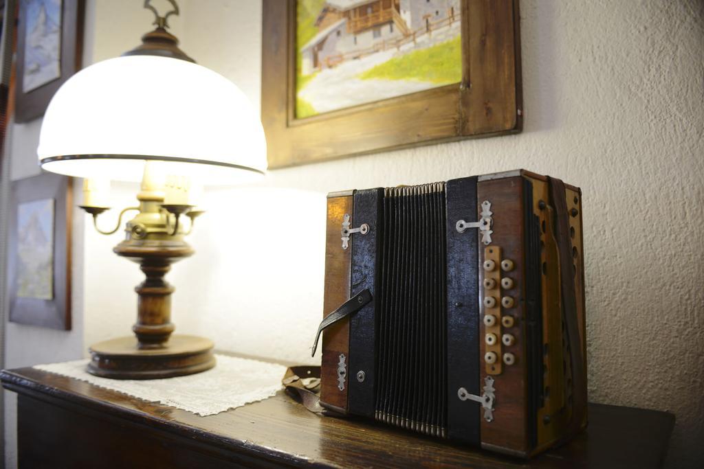 Hotel Meuble Meridiana Valtournenche Luaran gambar