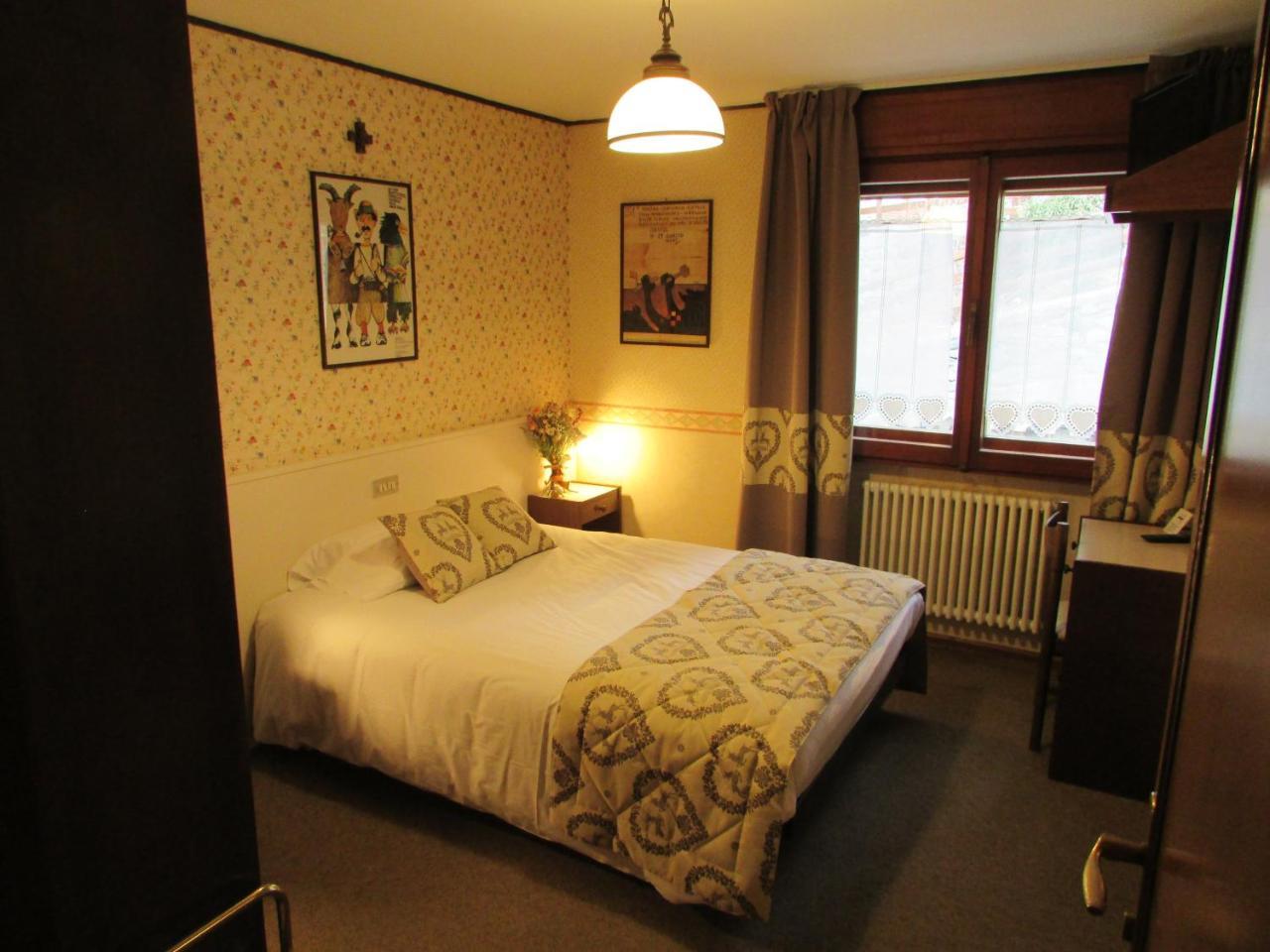 Hotel Meuble Meridiana Valtournenche Luaran gambar