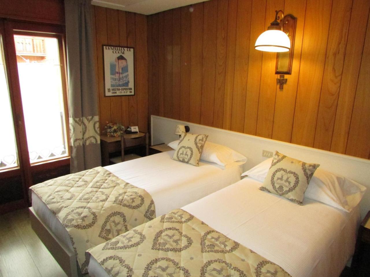 Hotel Meuble Meridiana Valtournenche Luaran gambar